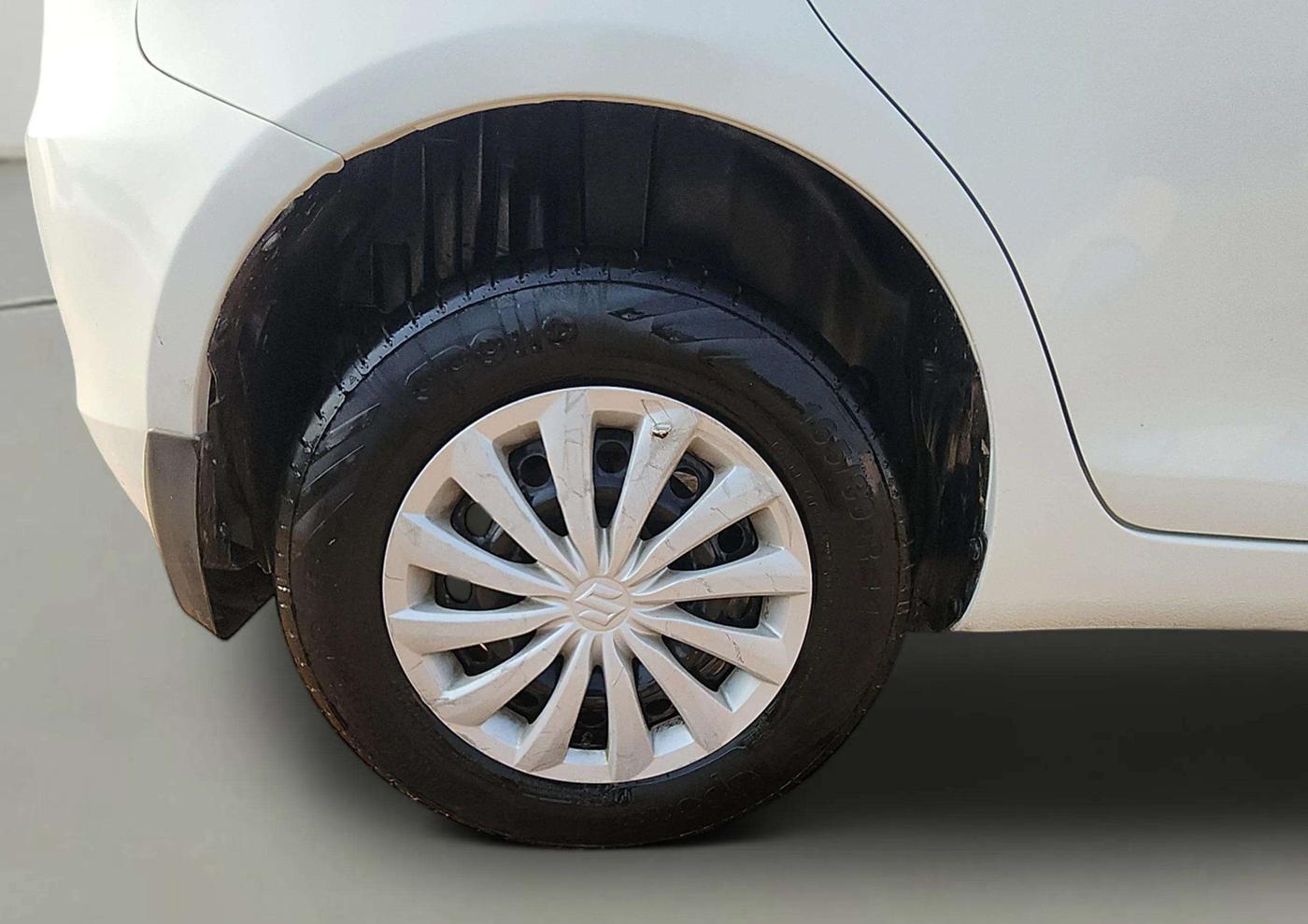 2017 Maruti Swift VXI, Petrol, Manual, 53,517 km, Right Rear Wheel