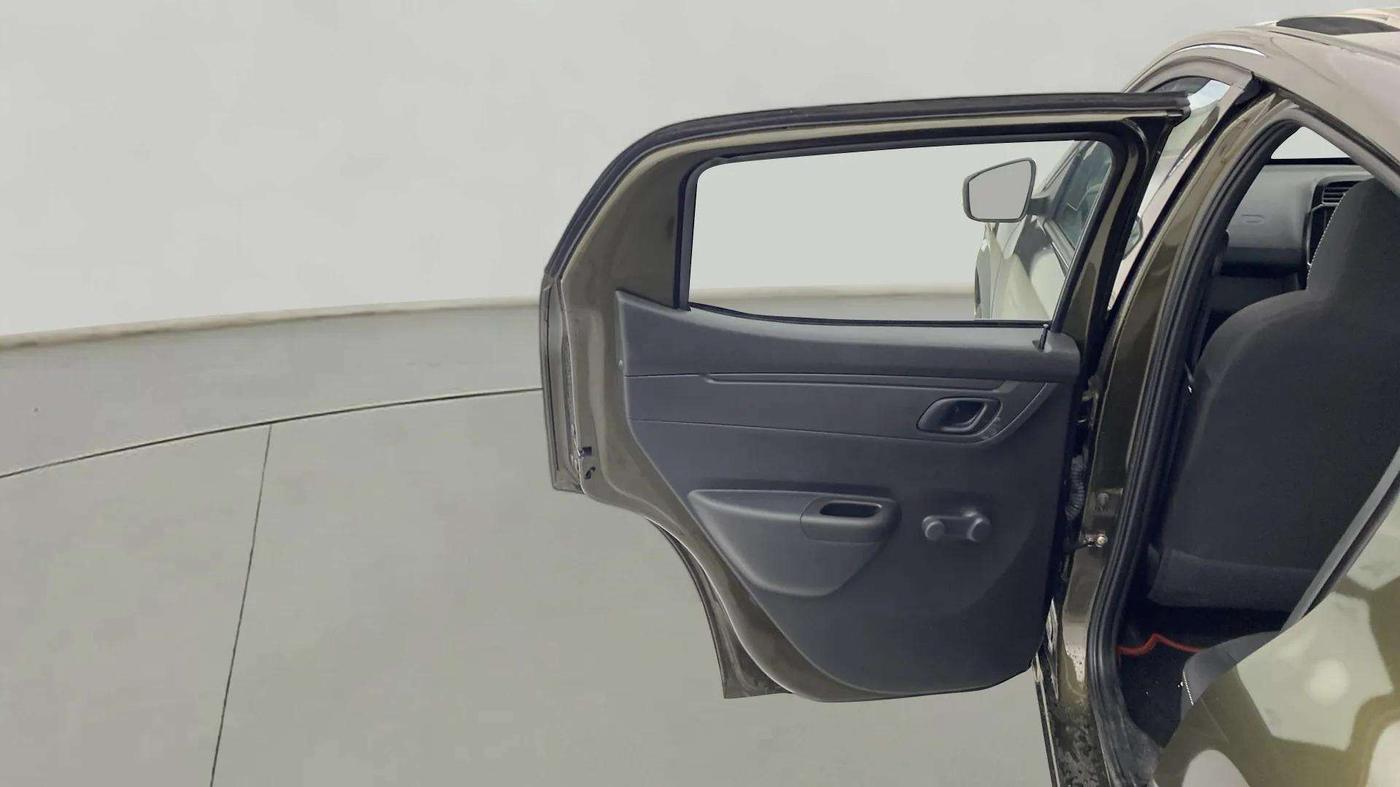 2024 Renault Kwid RXL 1.0 (O), Petrol, Manual, 2,065 km, LHS Rear Door