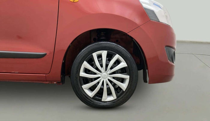 2017 Maruti Wagon R 1.0 VXI, Petrol, Manual, 56,161 km, Right Front Wheel