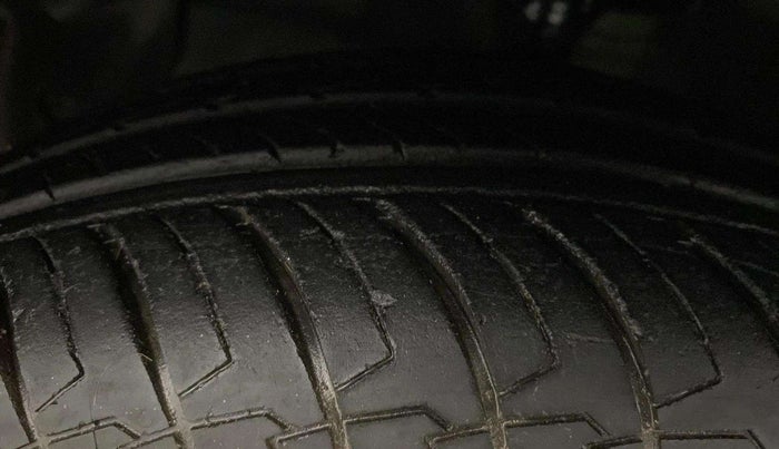 2023 Hyundai EXTER SX(O) CONNECT 1.2 AMT, Petrol, Automatic, 16,585 km, Left Front Tyre Tread