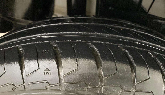 2024 Maruti Dzire TOUR S CNG, CNG, Manual, 28,363 km, Right Rear Tyre Tread