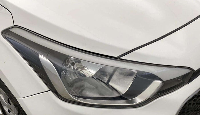 2017 Hyundai Elite i20 SPORTZ 1.2, Petrol, Manual, 37,817 km, Right headlight - Minor scratches