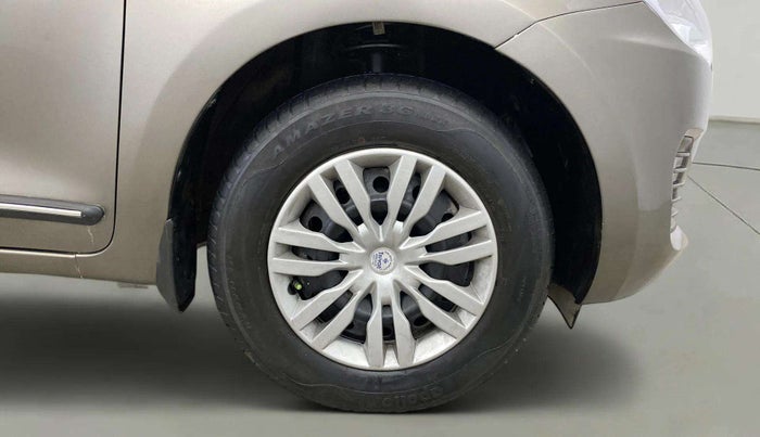 2021 Maruti Swift VXI, Petrol, Manual, 28,856 km, Right Front Wheel