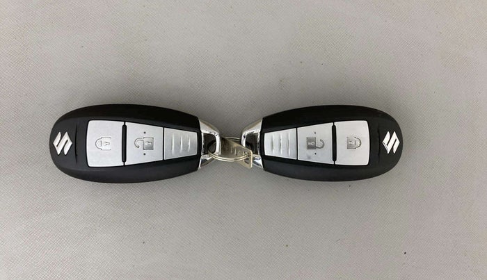 2018 Maruti Baleno ALPHA PETROL 1.2, Petrol, Manual, 61,019 km, Key Close Up
