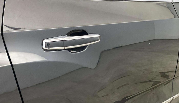 2021 Tata Harrier XZ PLUS 2.0L DARK EDITION, Diesel, Manual, 65,911 km, Right rear door - Minor scratches