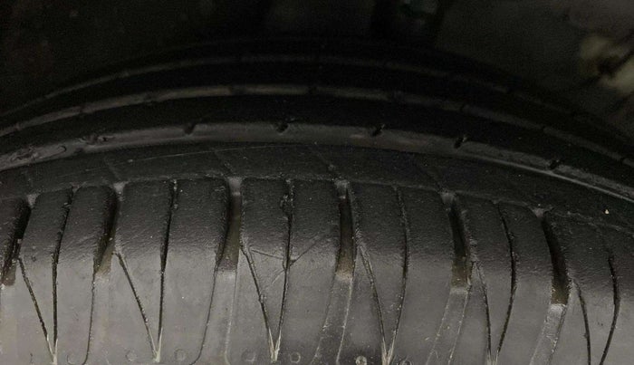 2023 KIA SONET HTX 1.5 DIESEL IMT, Diesel, Manual, 14,736 km, Left Front Tyre Tread