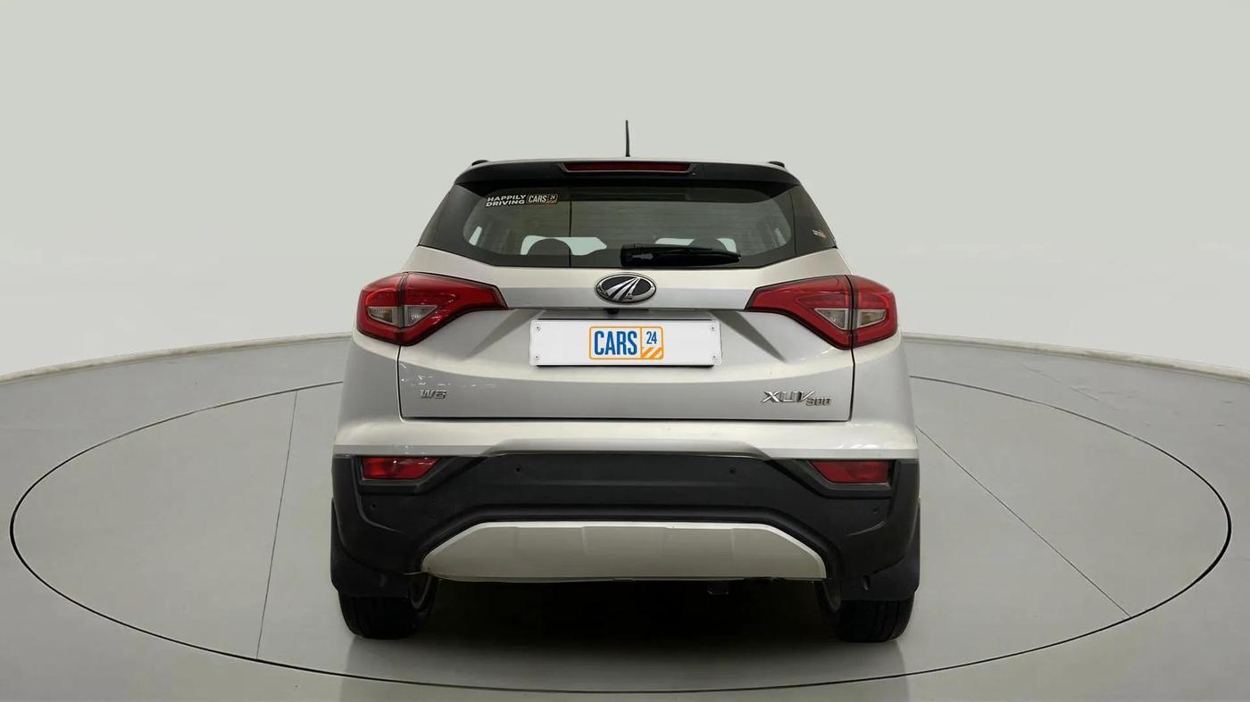 2021 Mahindra XUV300 W8 (O) 1.2 PETROL, Petrol, Manual, 43,484 km, Back/Rear