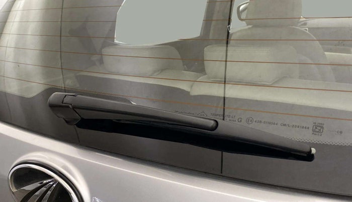 2021 Mahindra XUV300 W8 (O) 1.2 PETROL, Petrol, Manual, 43,484 km, Rear Wiper