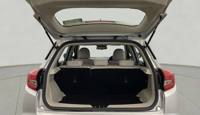 2021 Mahindra XUV300 W8 (O) 1.2 PETROL, Petrol, Manual, 43,484 km, Boot Inside
