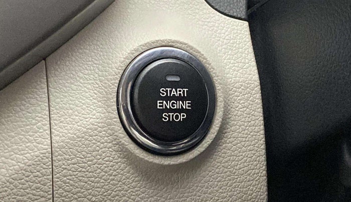 2021 Mahindra XUV300 W8 (O) 1.2 PETROL, Petrol, Manual, 43,484 km, Keyless Start/ Stop Button