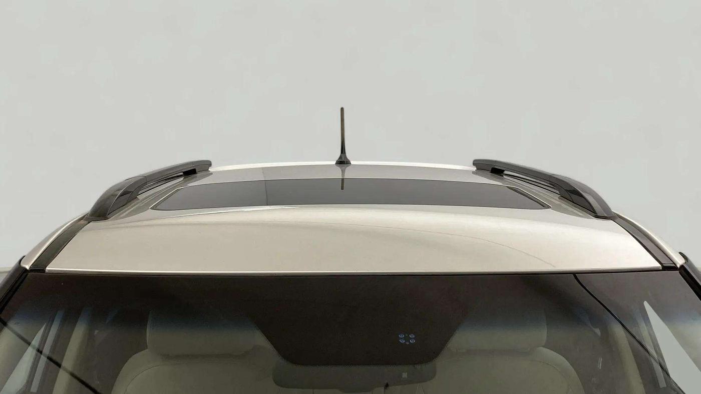 2021 Mahindra XUV300 W8 (O) 1.2 PETROL, Petrol, Manual, 43,484 km, Moonroof/ Sunroof