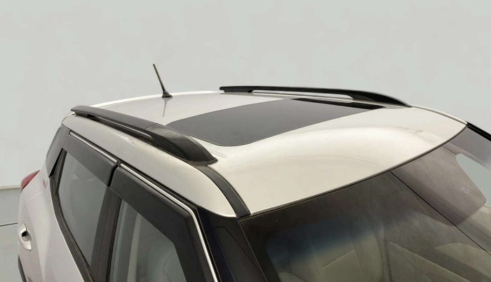 2021 Mahindra XUV300 W8 (O) 1.2 PETROL, Petrol, Manual, 43,484 km, Roof