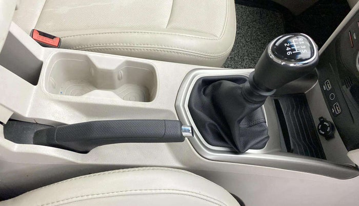 2021 Mahindra XUV300 W8 (O) 1.2 PETROL, Petrol, Manual, 43,484 km, Gear Lever