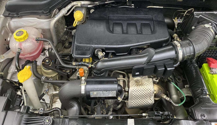 2021 Mahindra XUV300 W8 (O) 1.2 PETROL, Petrol, Manual, 43,484 km, Engine View - Right