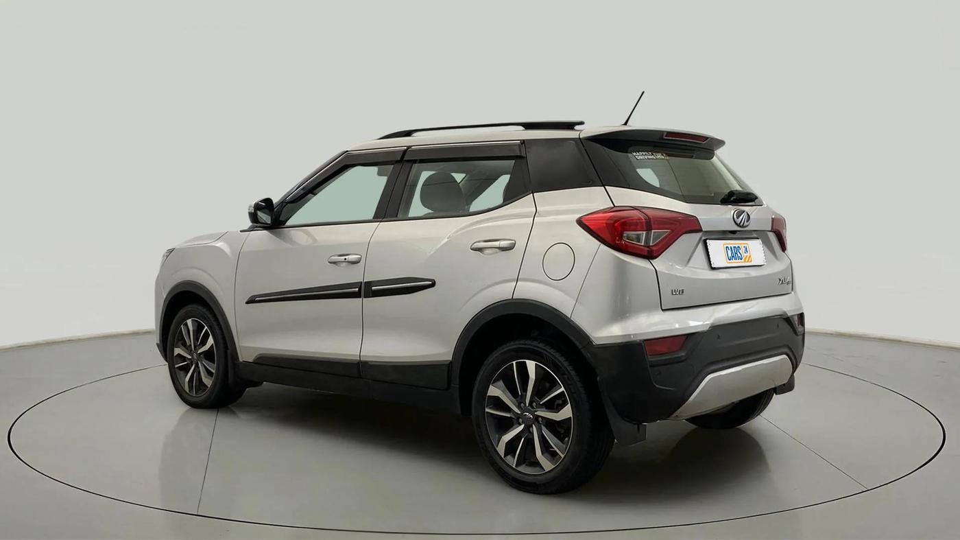2021 Mahindra XUV300 W8 (O) 1.2 PETROL, Petrol, Manual, 43,484 km, Left Back Diagonal