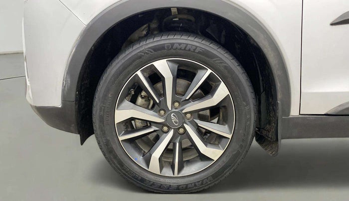 2021 Mahindra XUV300 W8 (O) 1.2 PETROL, Petrol, Manual, 43,484 km, Left Front Wheel