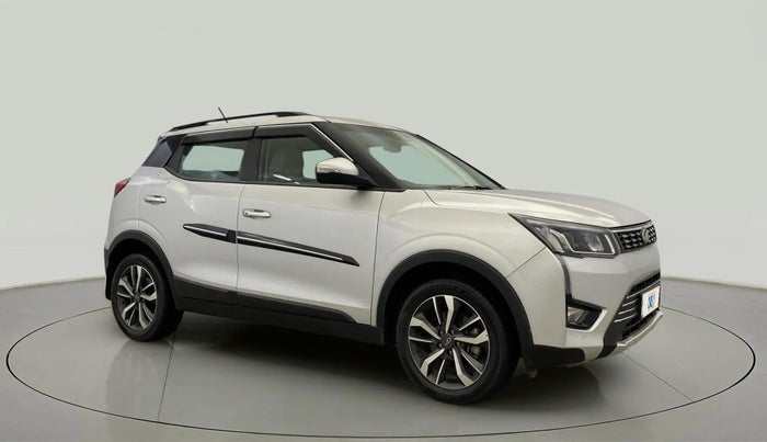 2021 Mahindra XUV300 W8 (O) 1.2 PETROL, Petrol, Manual, 43,484 km, Right Front Diagonal