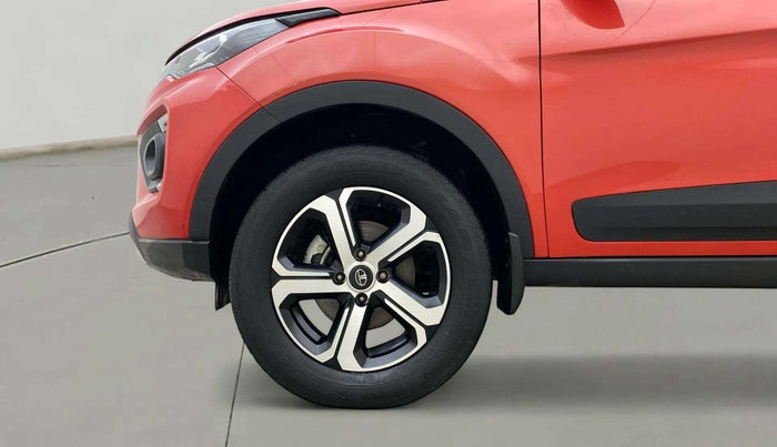 2021 Tata NEXON XZ PLUS PETROL DUAL TONE, Petrol, Manual, 52,861 km, Left Front Wheel