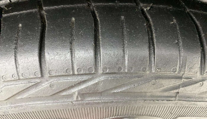 2021 Tata NEXON XZ PLUS PETROL DUAL TONE, Petrol, Manual, 52,861 km, Left Front Tyre Tread