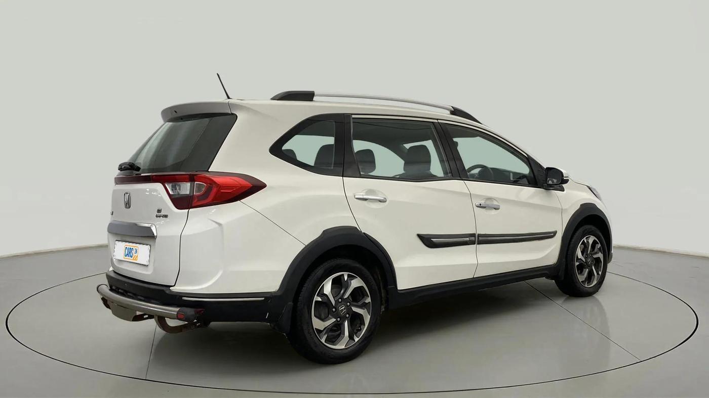 2017 Honda BR-V 1.5L I-VTEC V, Petrol, Manual, 94,516 km, Right Back Diagonal