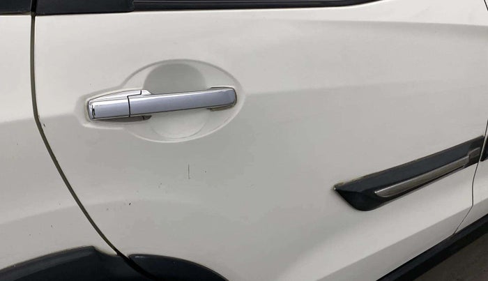 2017 Honda BR-V 1.5L I-VTEC V, Petrol, Manual, 94,444 km, Right rear door - Minor scratches