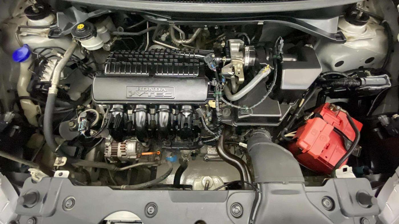 2017 Honda BR-V 1.5L I-VTEC V, Petrol, Manual, 94,516 km, Engine View