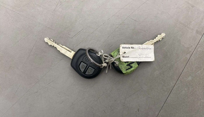 2017 Maruti Dzire VXI, Petrol, Manual, 72,375 km, Key Close Up