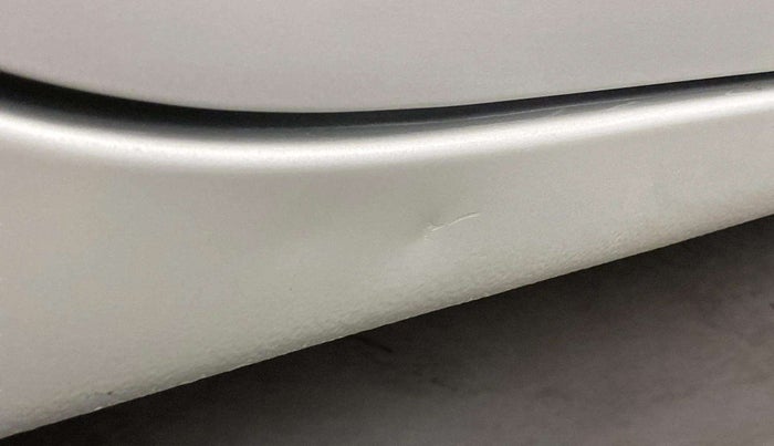 2017 Maruti Dzire VXI, Petrol, Manual, 72,375 km, Right running board - Slightly rusted