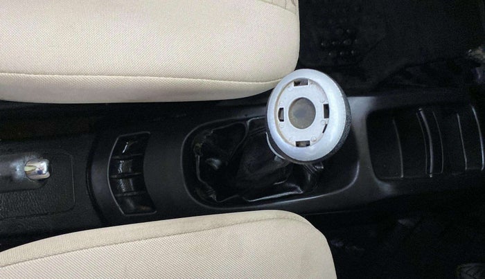 2017 Maruti Wagon R 1.0 VXI, Petrol, Manual, 76,623 km, Gear Lever