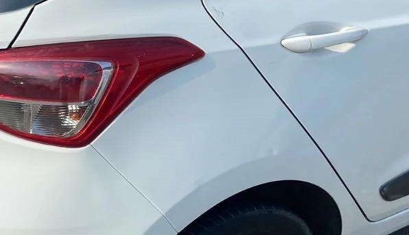 2017 Hyundai Grand i10 SPORTZ (O) 1.2 KAPPA VTVT, Petrol, Manual, 33,192 km, Right quarter panel - Slightly rusted