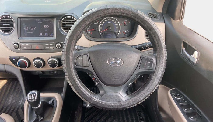 2017 Hyundai Grand i10 SPORTZ (O) 1.2 KAPPA VTVT, Petrol, Manual, 33,192 km, Steering Wheel Close Up