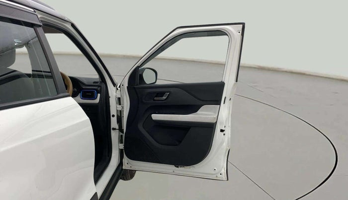 2022 Tata PUNCH CREATIVE  AMT, Petrol, Automatic, 28,985 km, RHS Front Door