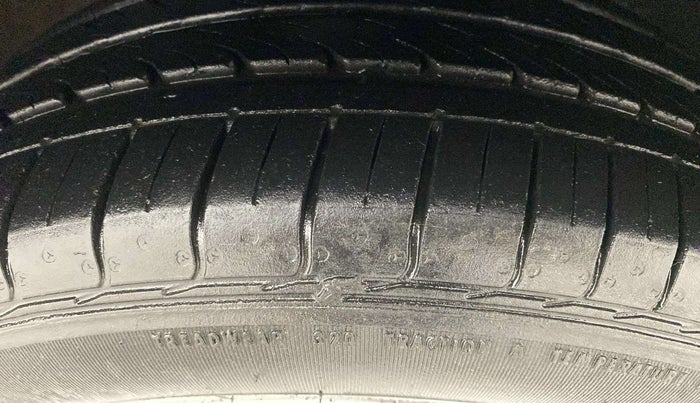 2016 Volkswagen Polo GT TSI AT, Petrol, Automatic, 88,257 km, Right Front Tyre Tread