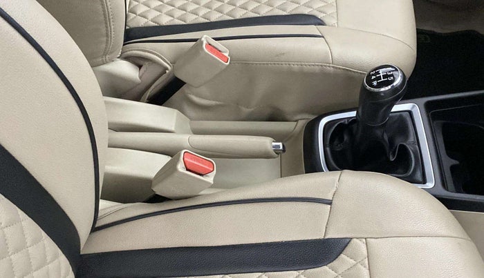 2017 Maruti Dzire VXI, Petrol, Manual, 19,274 km, Gear Lever