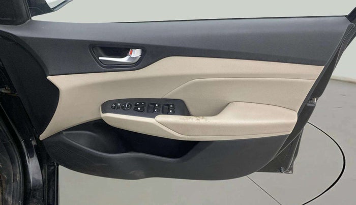 2018 Hyundai Verna 1.6 VTVT SX O, Petrol, Manual, 37,998 km, Driver Side Door Panels Control