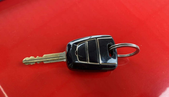 2019 Hyundai NEW SANTRO SPORTZ CNG, CNG, Manual, 62,251 km, Key Close Up