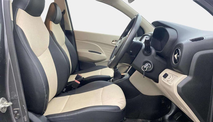 2019 Hyundai NEW SANTRO SPORTZ CNG, CNG, Manual, 62,251 km, Right Side Front Door Cabin