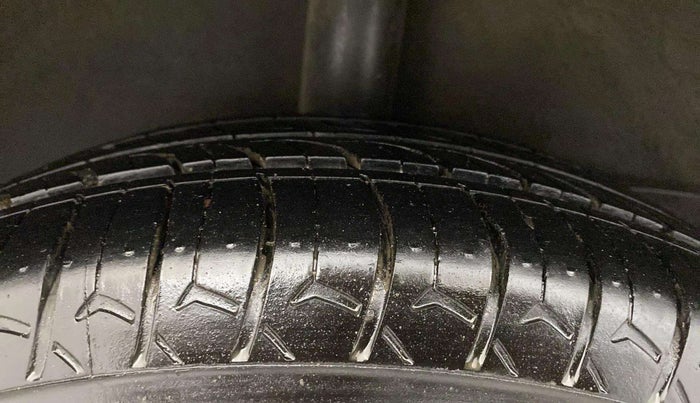 2019 Hyundai NEW SANTRO SPORTZ CNG, CNG, Manual, 62,251 km, Right Rear Tyre Tread