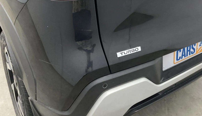 2022 Nissan MAGNITE XV PREMIUM TURBO CVT, Petrol, Automatic, 23,064 km, Rear bumper - Minor scratches