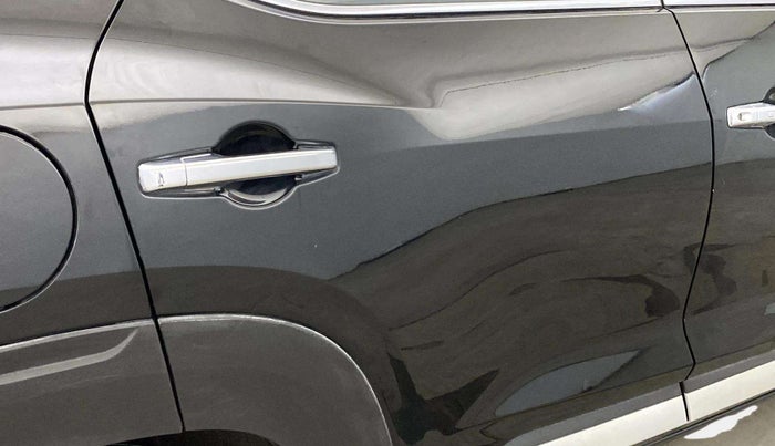 2022 Nissan MAGNITE XV PREMIUM TURBO CVT, Petrol, Automatic, 23,064 km, Right rear door - Minor scratches