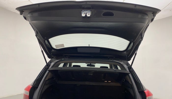 2015 Hyundai Creta S 1.6 PETROL, Petrol, Manual, 83,718 km, Boot Door Open