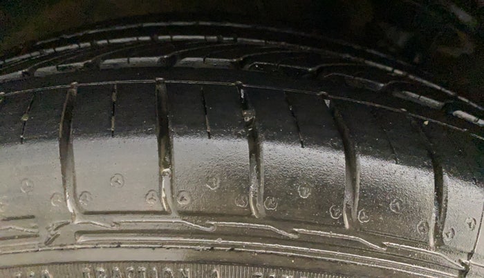 2015 Hyundai Creta S 1.6 PETROL, Petrol, Manual, 83,718 km, Right Rear Tyre Tread