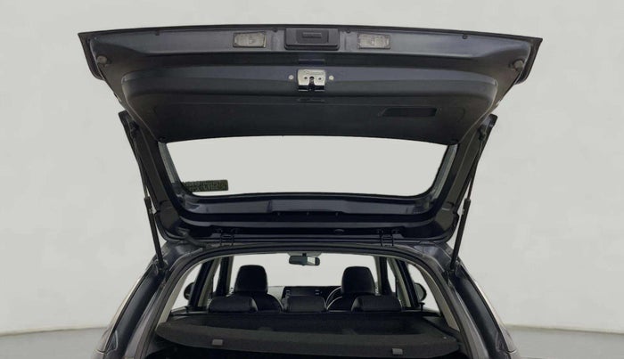 2023 KIA SONET HTK PLUS 1.2, Petrol, Manual, 13,677 km, Boot Door Open