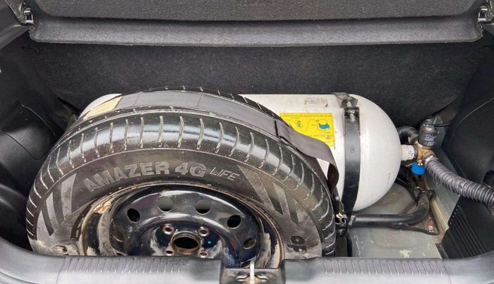 2023 Maruti Swift VXI CNG, CNG, Manual, 36,402 km, Boot Inside