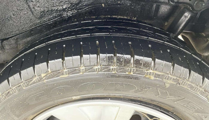 2017 Maruti Wagon R 1.0 VXI, Petrol, Manual, 55,613 km, Left Rear Tyre Tread