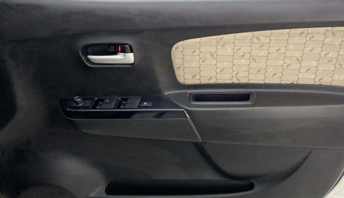 2017 Maruti Wagon R 1.0 VXI, Petrol, Manual, 55,613 km, Driver Side Door Panels Control