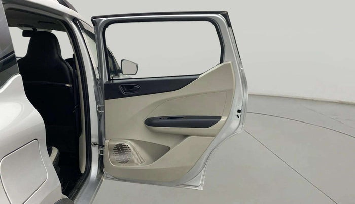 2022 Renault TRIBER RXL MT, Petrol, Manual, 12,554 km, RHS Rear Door