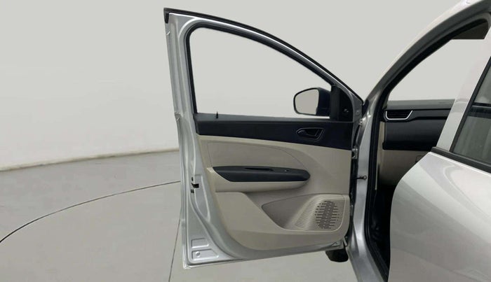 2022 Renault TRIBER RXL MT, Petrol, Manual, 12,554 km, LHS Front Door