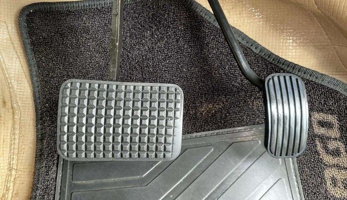 2018 Tata Tiago XZA PETROL, Petrol, Automatic, 77,722 km, Pedals