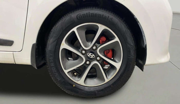 2018 Hyundai Grand i10 SPORTZ AT 1.2 KAPPA VTVT, Petrol, Automatic, 24,412 km, Right Front Wheel